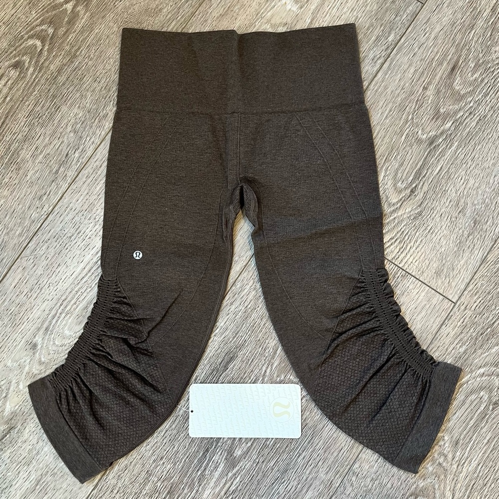 Lululemon In The Flow Crop.